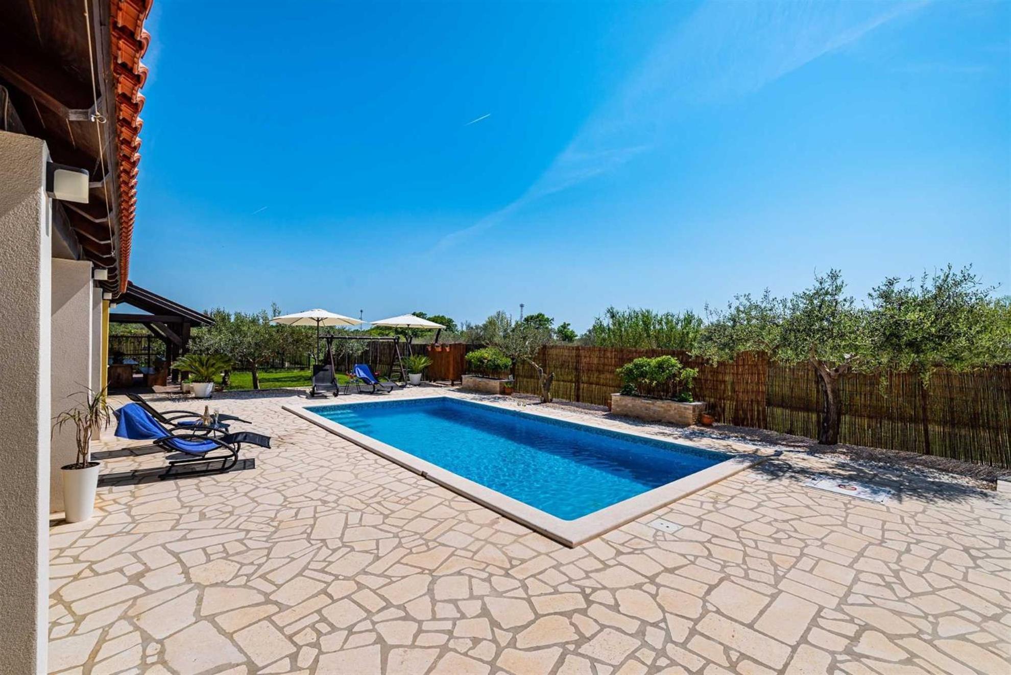 Apartment House Simoni With Pool, Zadar County Privlaka  Exterior photo