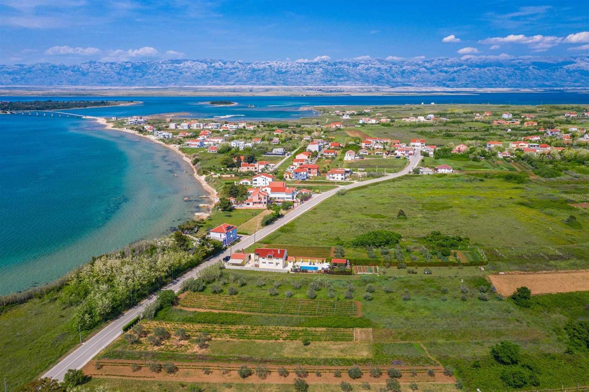 Apartment House Simoni With Pool, Zadar County Privlaka  Exterior photo
