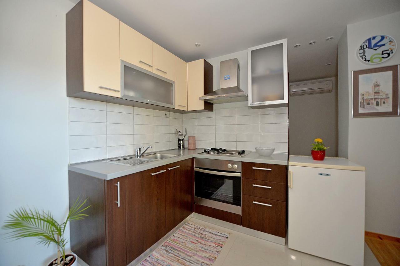 Apartment House Simoni With Pool, Zadar County Privlaka  Exterior photo