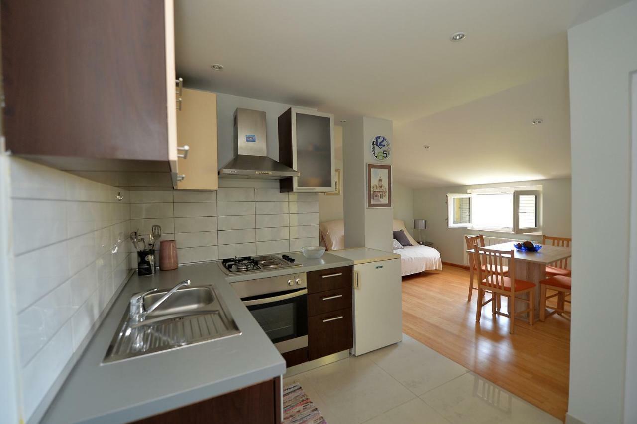 Apartment House Simoni With Pool, Zadar County Privlaka  Exterior photo